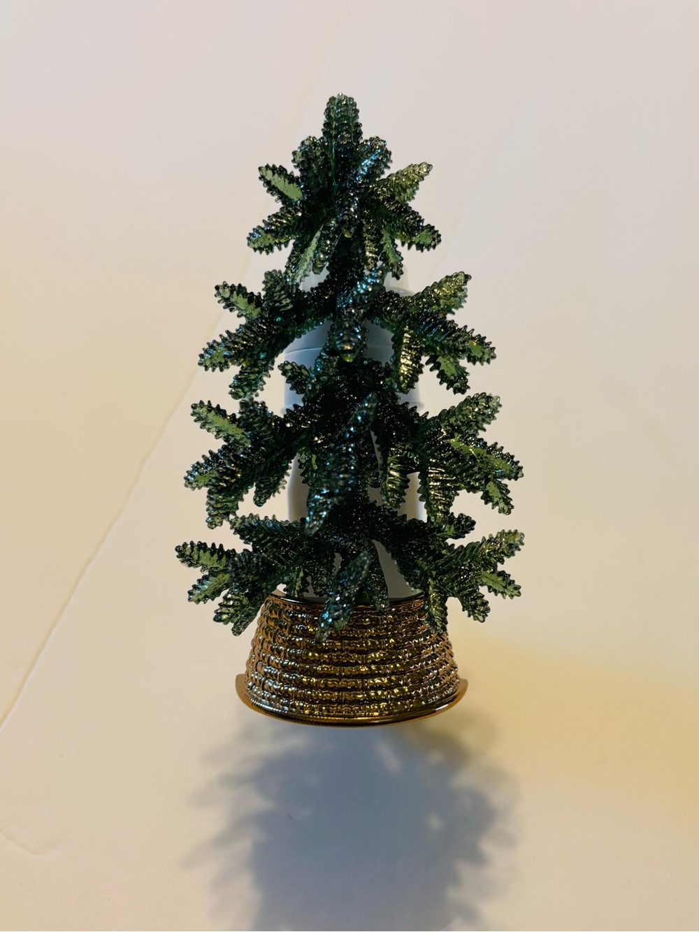 Bath & Body Works Green Sparkle pine tree wallflower plug-in